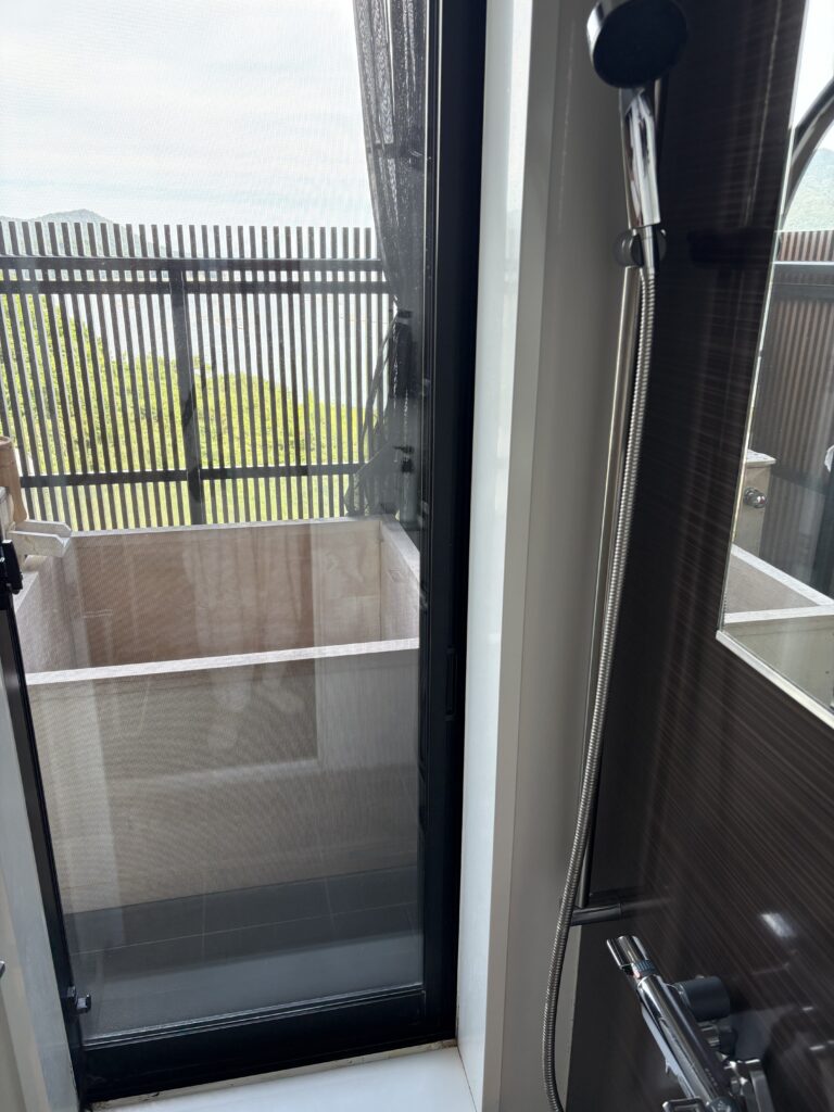 水垢が気になった客室のシャワールーム