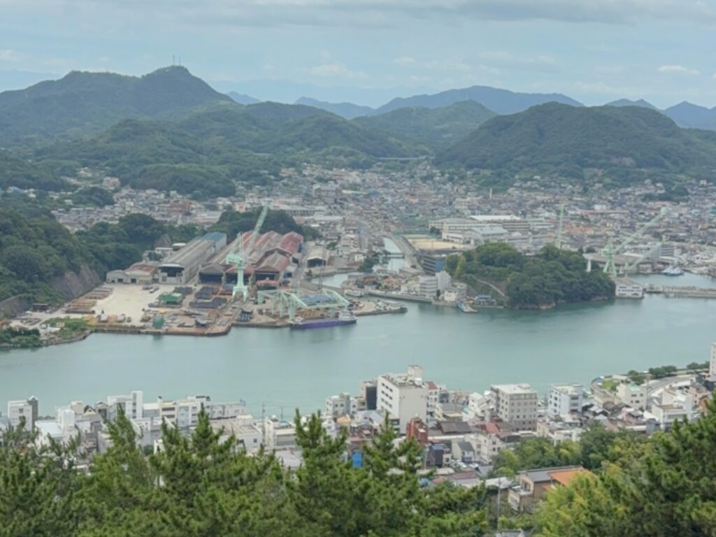 千光寺山から見た尾道水道と尾道の街並み