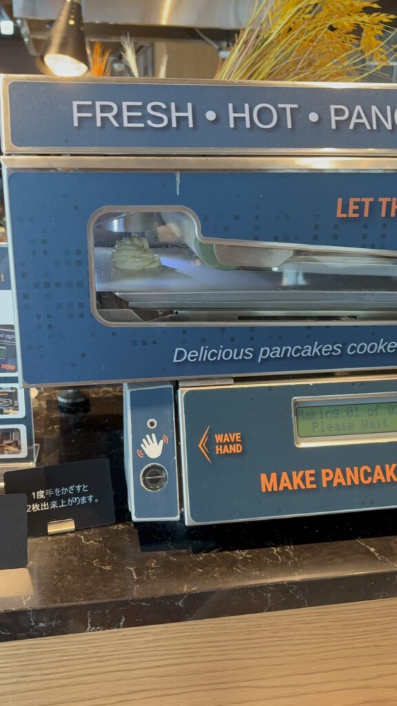 ホテルグランヴィア広島サウスゲート朝食の自動パンケーキマシン