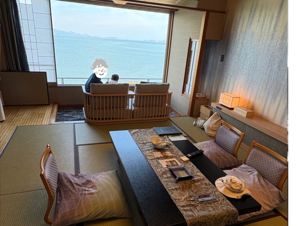 ホテル鷗風亭のオーシャンビュー和室と瀬戸内海